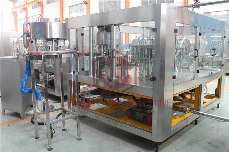 Industrial Plastic Bottle Filling Machine Volumetric Filling System 12000 BPH