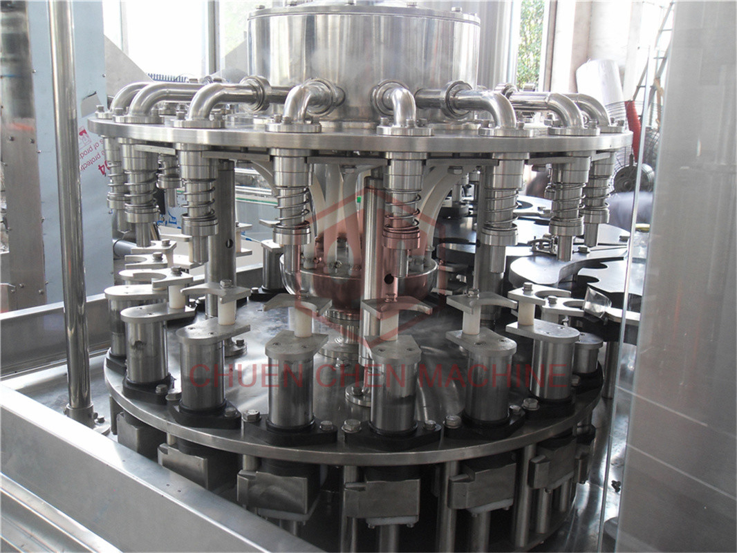 2000BPH Small Capacity Hot Juice Filling Machine / Energy Drink 3 In 1 Bottle Filling Machine