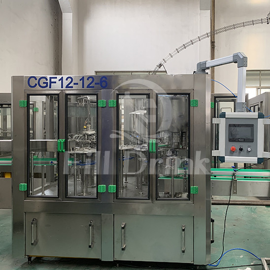 SUS304 3 In 1 Monoblock Liquid Filling Machine Bottle Water Production Machine 3000 Capacity
