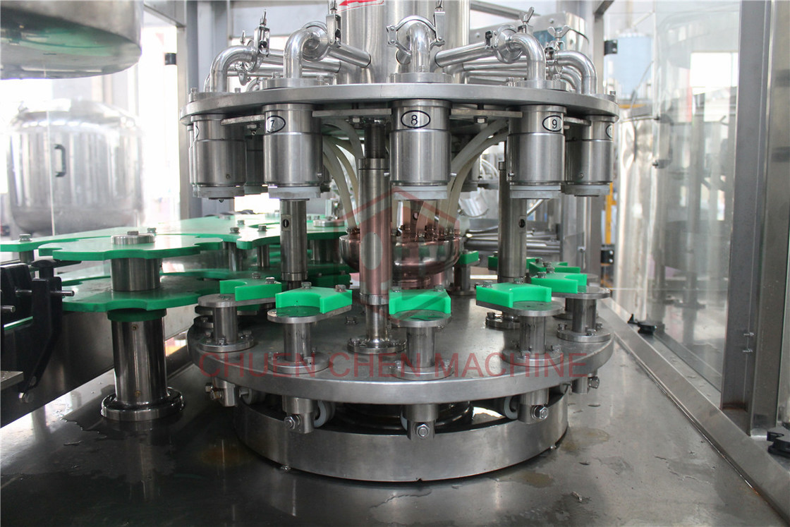 24 Head 3 In 1 Plastic Bottle Filling Machine For Beverage , Food , Chemical Industry
